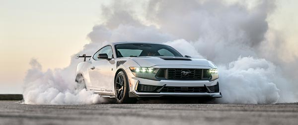 2025 Hennessey Super Venom Mustang Dark Horse super ultrawide wallpaper thumbnail.