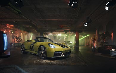 2025 Porsche 911 Spirit 70 Edition wallpaper thumbnail.