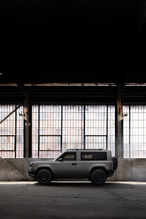 2027 Slate Truck EV phone wallpaper thumbnail.