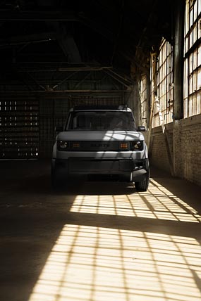 2027 Slate Truck EV phone wallpaper thumbnail.