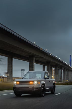 2027 Slate Truck EV phone wallpaper thumbnail.